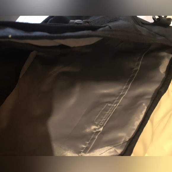 *Timbuk2 EBay Laptop Bag- 746 $50 or $45 w/offer - Picture 6 of 6